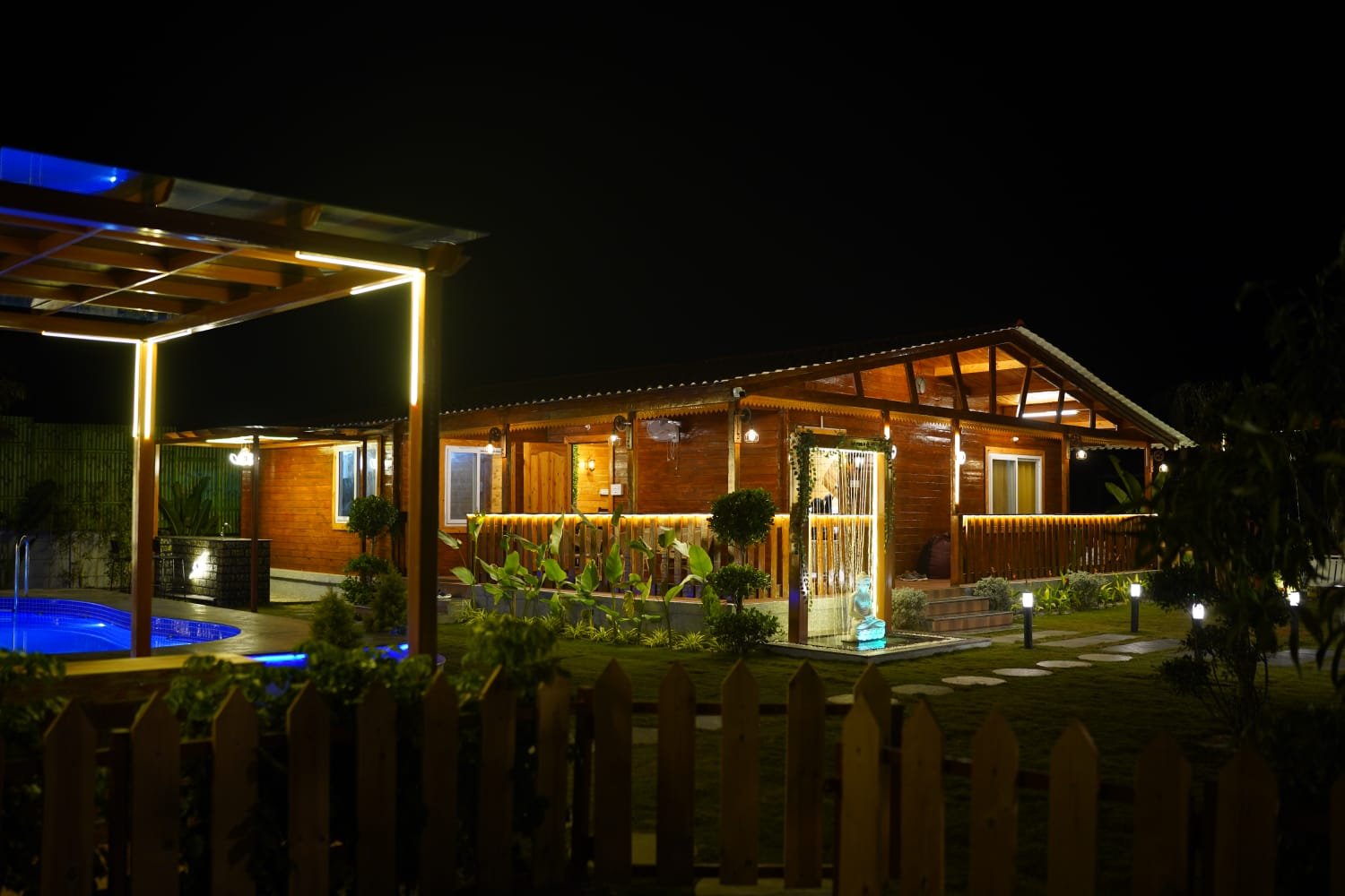 Evening front elevation of La Cabana Farm Stay